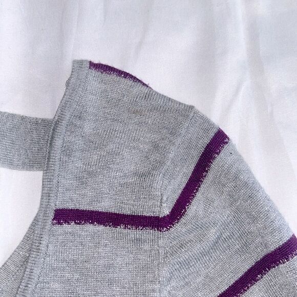 GUESS Vintage Y2K Vibes Grey Purple Glitter Stripe Bling Graphic Sweater… - Picture 4 of 5